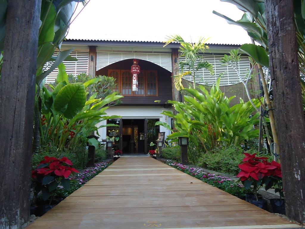 Risasinee Spa & Resort Nan Exteriér fotografie